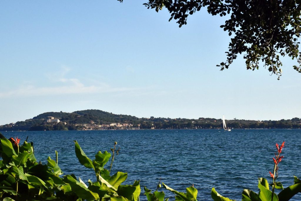 Isola Martana